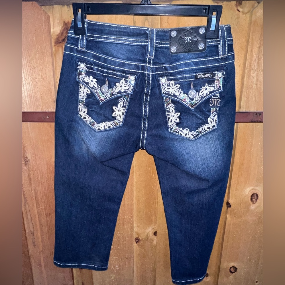 🌟New Girls Size:16 Miss Me Capri Jean🌟 - Picture 4 of 6